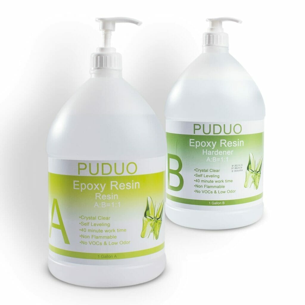 A thorough review of two bottles of Puduo epoxy resin.